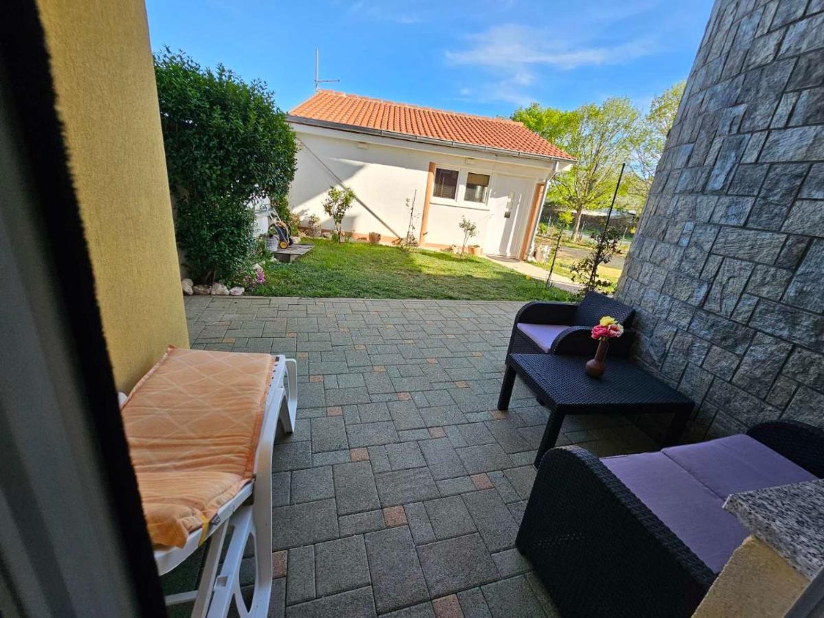 Apartments San Sukošan エクステリア 写真