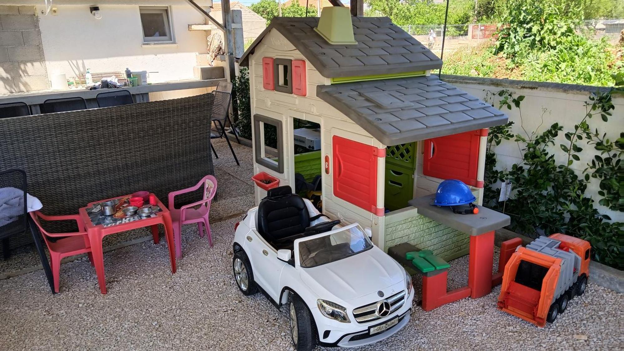 Apartments San Sukošan エクステリア 写真