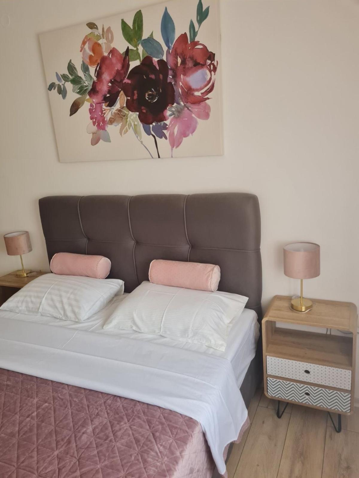 Apartments San Sukošan エクステリア 写真