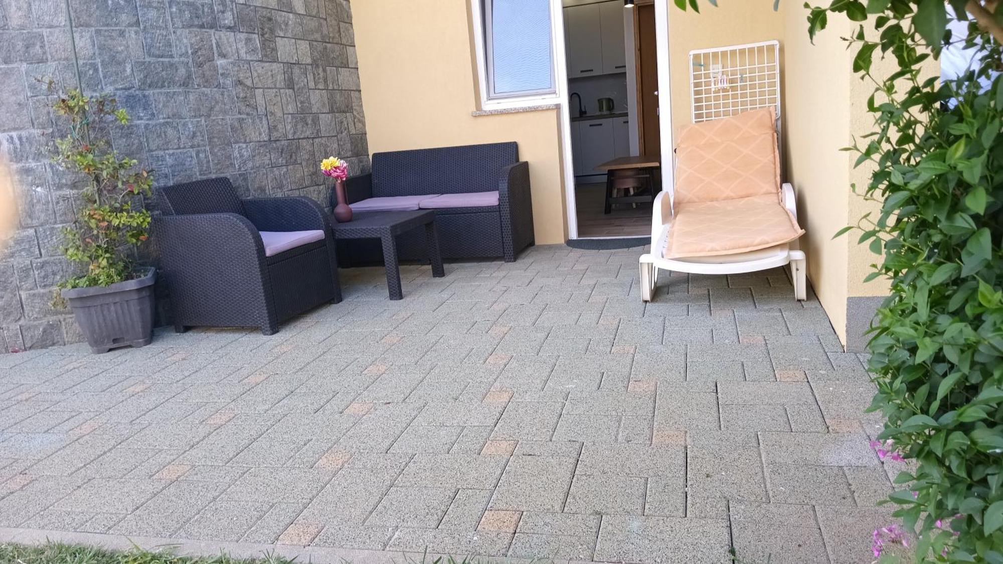 Apartments San Sukošan エクステリア 写真