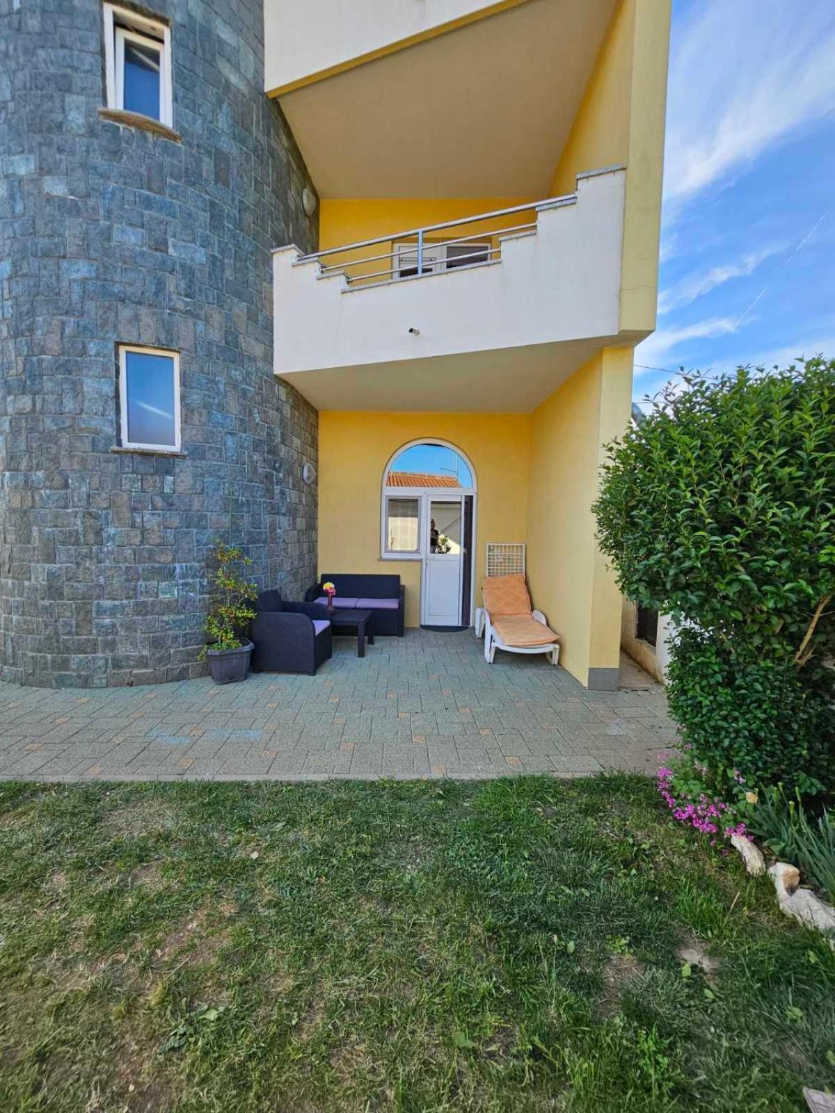 Apartments San Sukošan エクステリア 写真